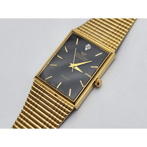 Waltham Gold Tone Analog Tank Wristwatch Quartz Movement Unisex - New Battery